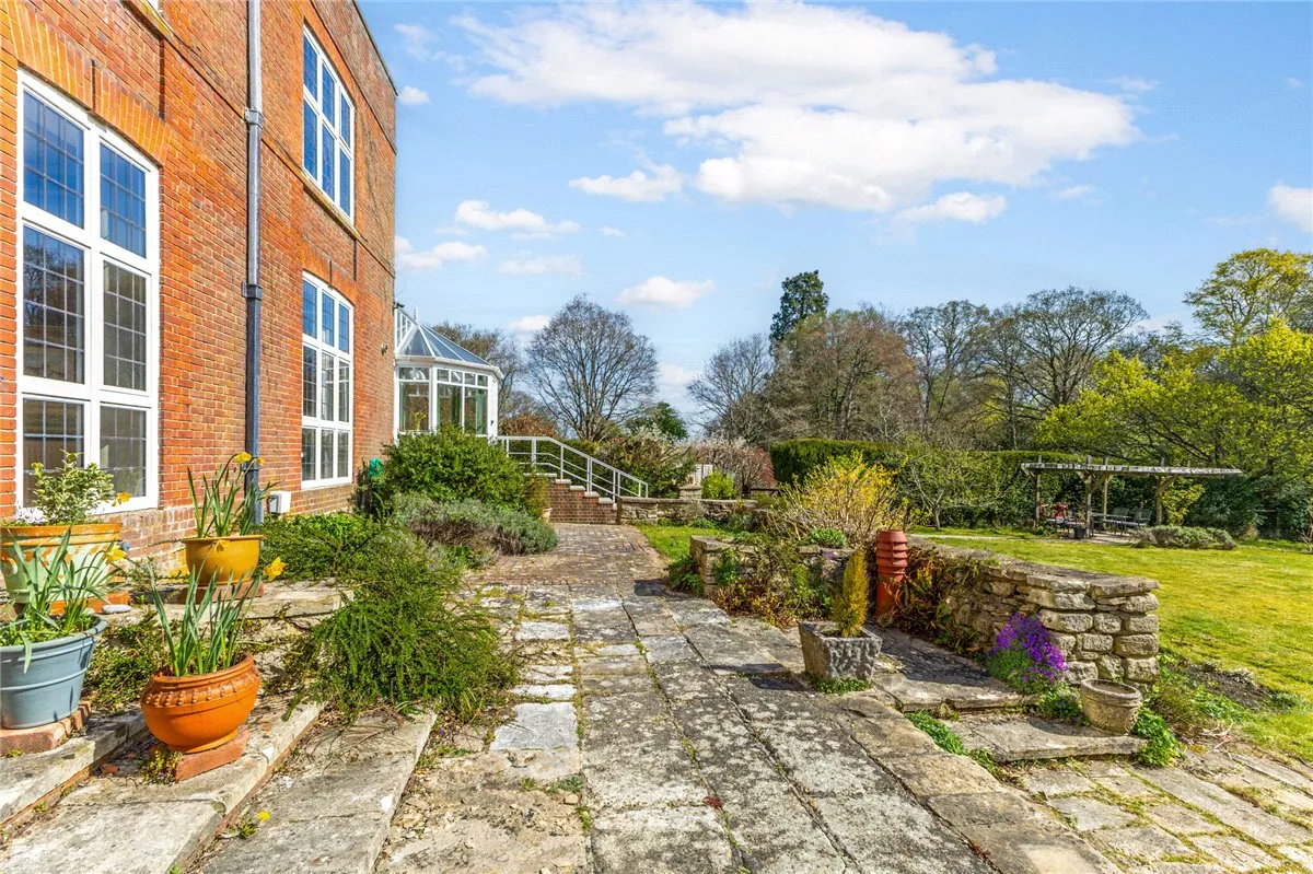 Stockcross, Newbury, RG20, photo 25