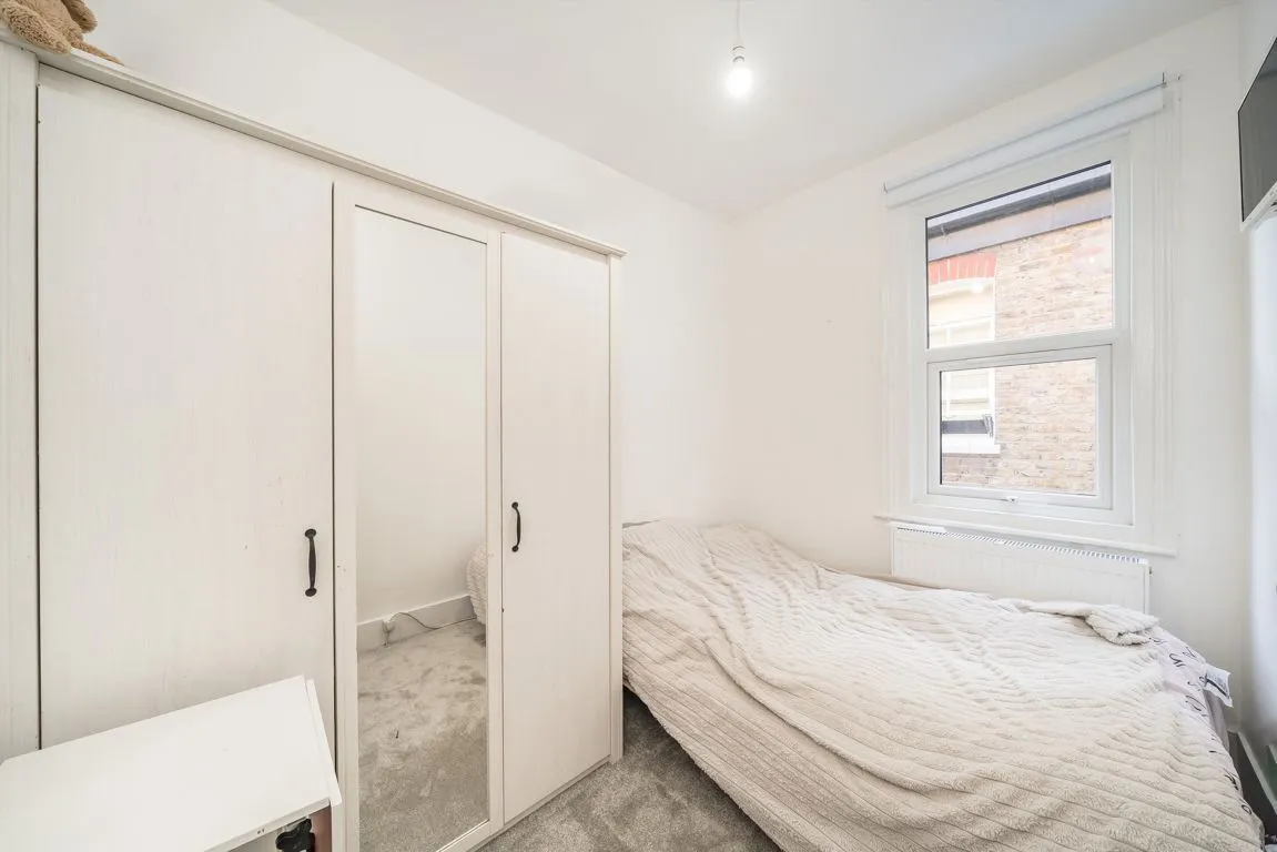 Elmfield Road, SW17, photo 7
