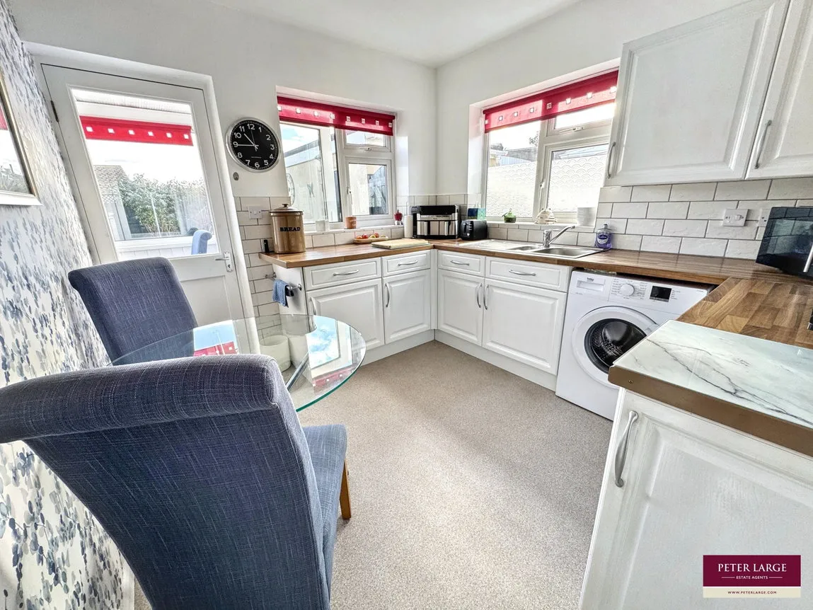 Wentworth Avenue, Abergele, LL22, photo 3