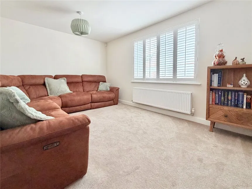 Mitchells Main Close, Wombwell, Barnsley, S73, photo 3