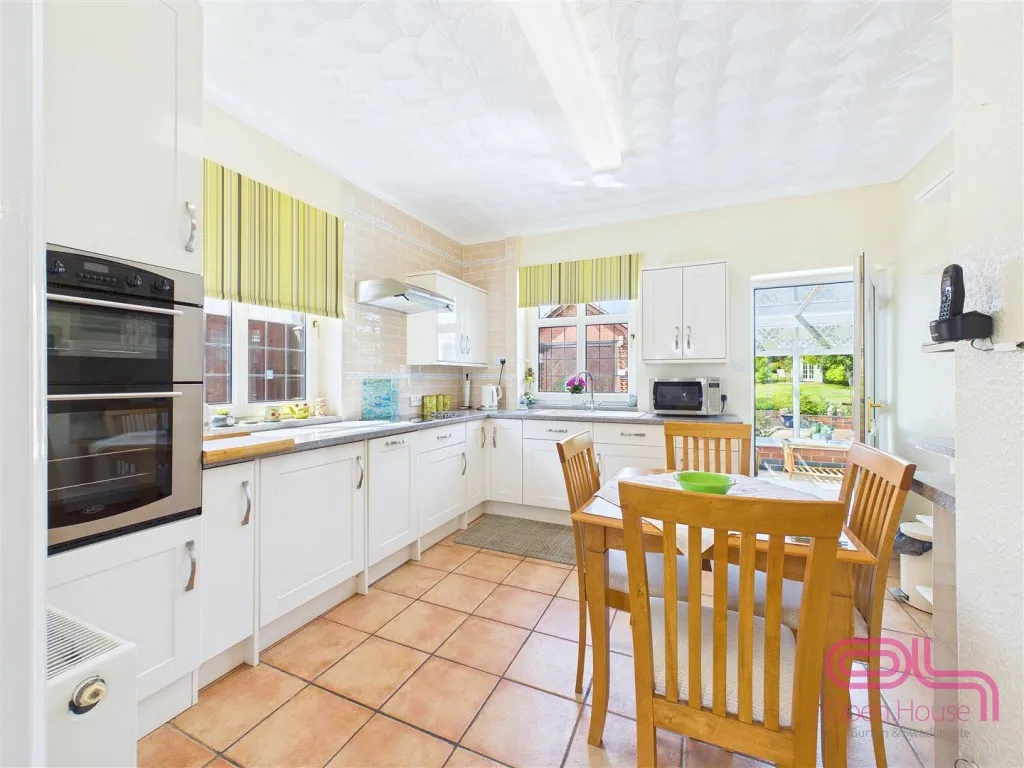 Tutbury Road, Burton-On-Trent, DE13, photo 11