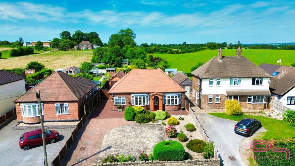 3 bed house for sale, Tutbury Road, Burton-On-Trent, DE13