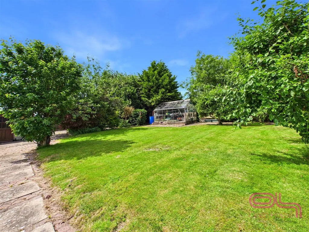 Tutbury Road, Burton-On-Trent, DE13, photo 32