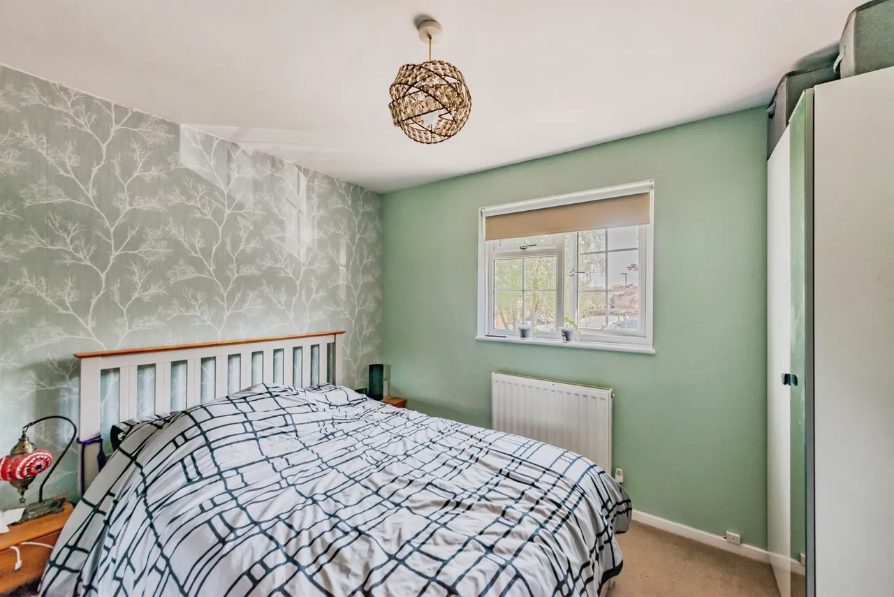 Millais Close, Crawley, photo 8
