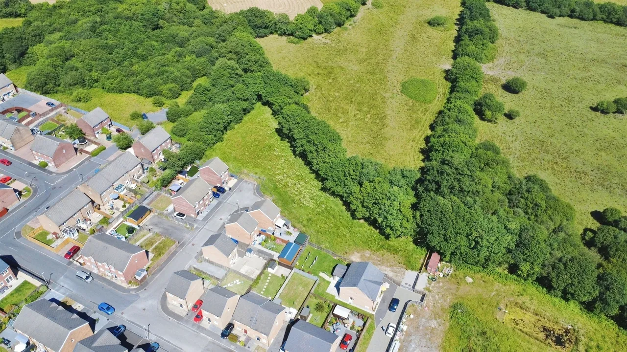 house for sale, Clos Coed Derw Llanelli, SA14