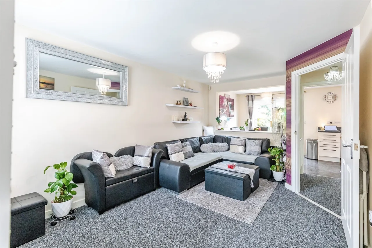 Centenary Way, Raunds, photo 4