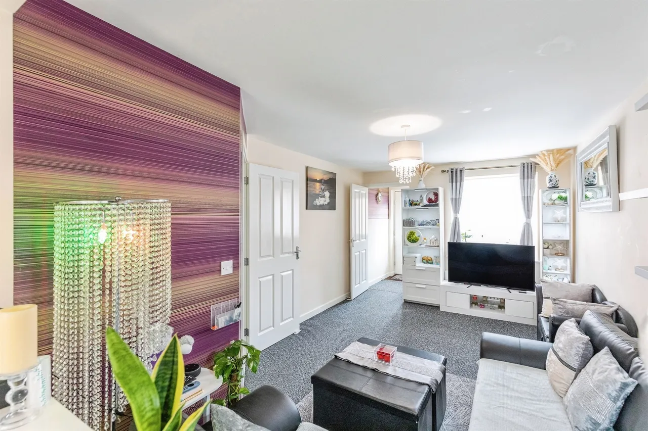 Centenary Way, Raunds, photo 5