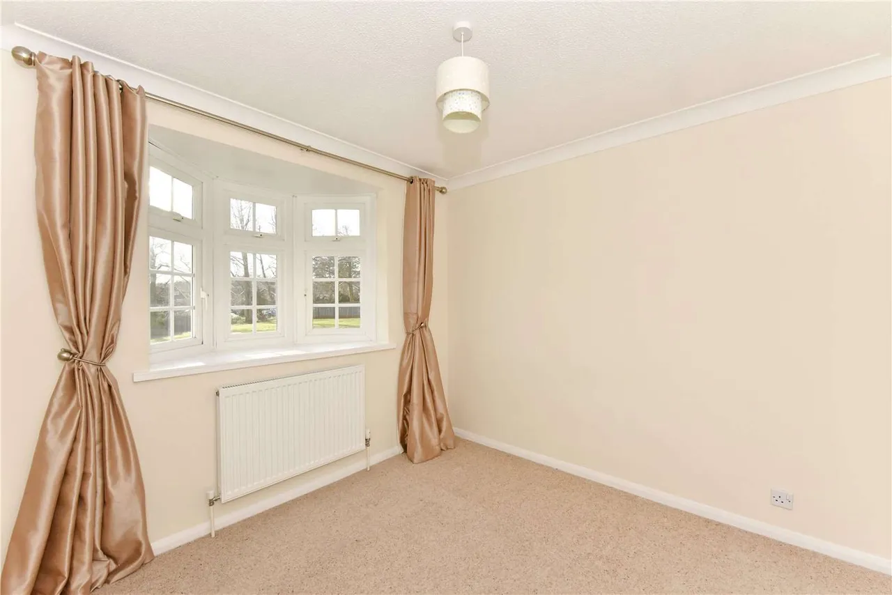 Brill Close, Marlow, Buckinghamshire, SL7 2RH, photo 5