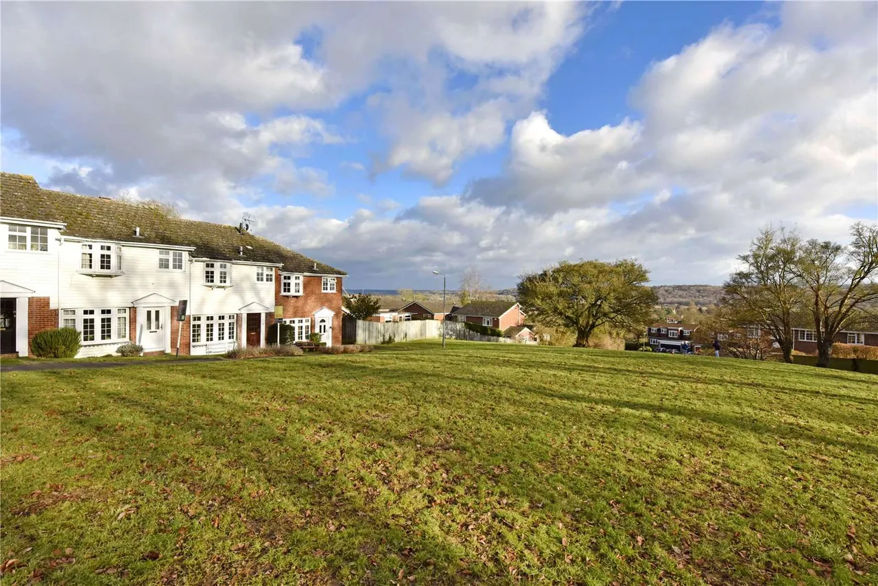 Brill Close, Marlow, Buckinghamshire, SL7 2RH, photo 8