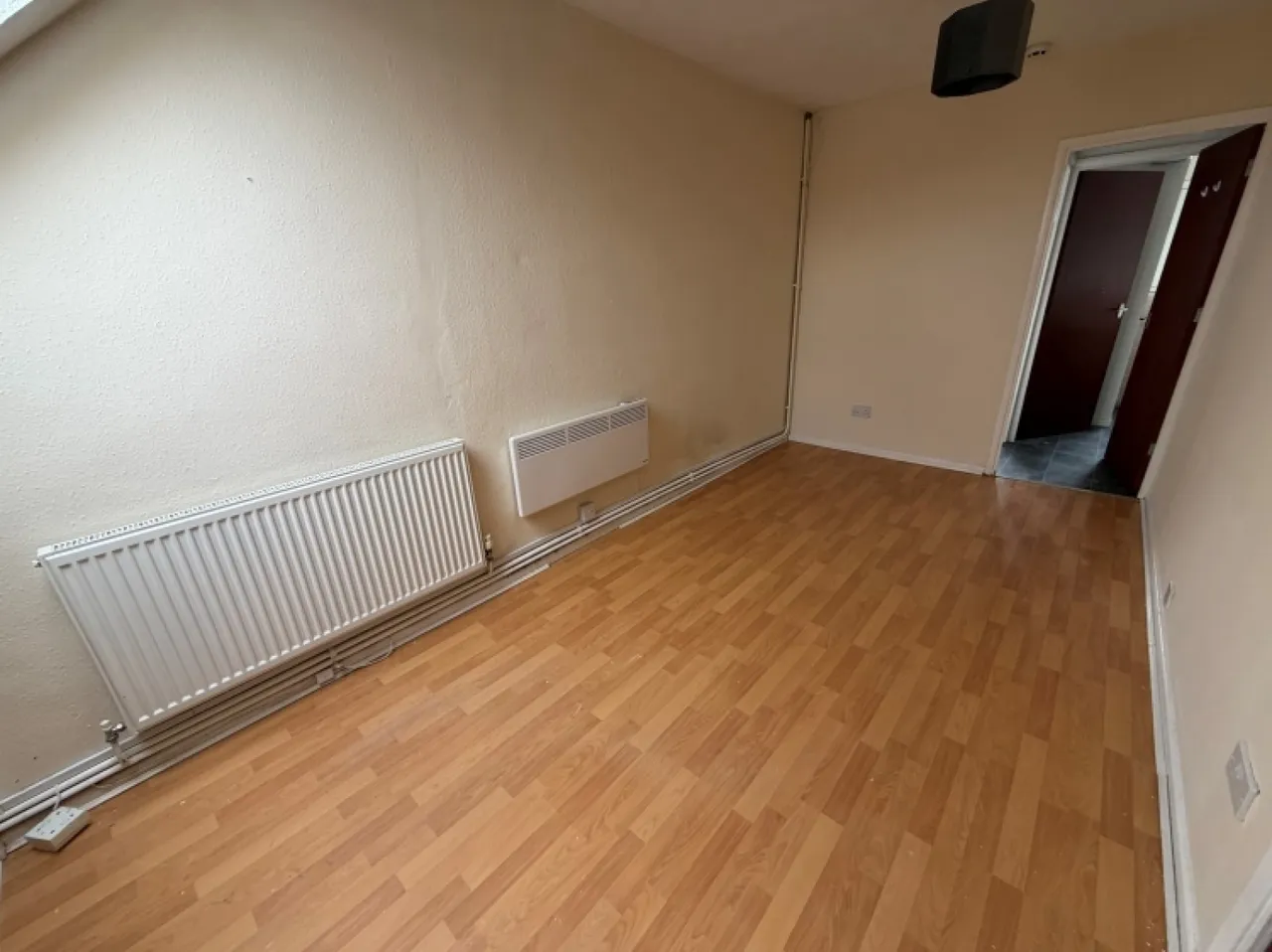 Flat 3a Clarage House, Long Lane, Halesowen, West Midlands, B62 9LA, UK, photo 3