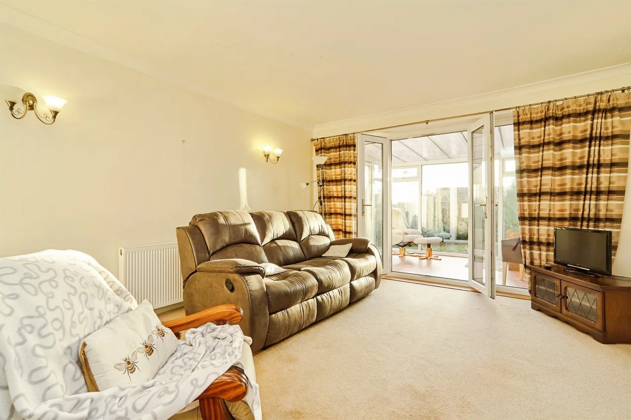 Pendle Road, Bingley, BD16, photo 3