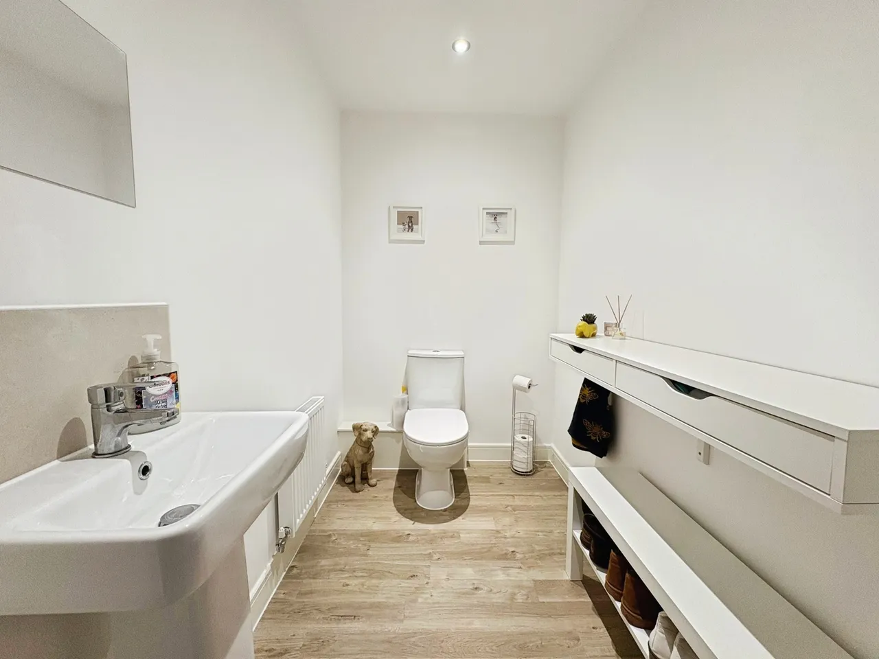 Barron Road, Tongham, Surrey, GU10 1GF, photo 14
