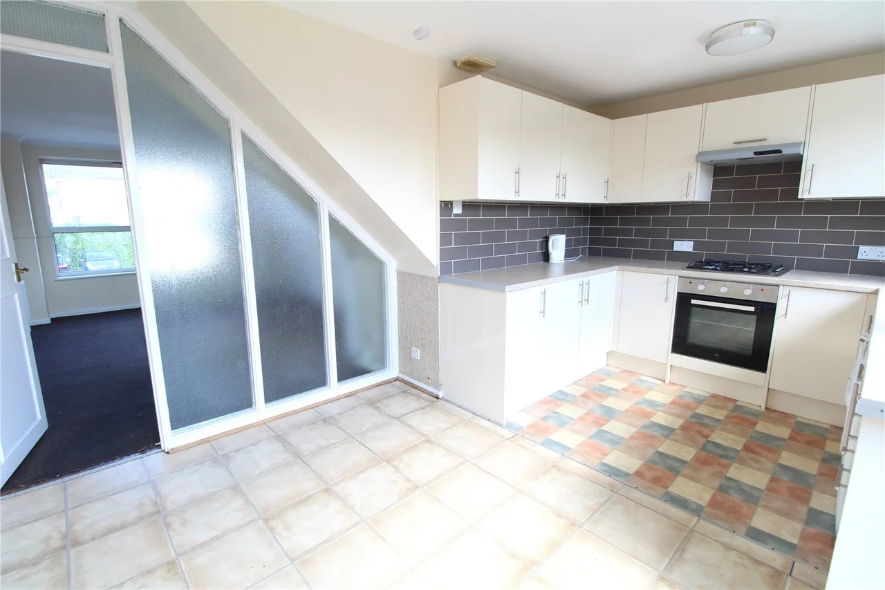 Sullivan Close, Colchester, CO4, photo 10