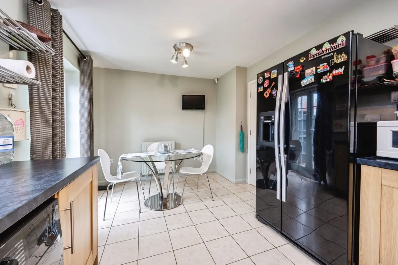 Woodpecker Gardens, Wixams, Bedford, Bedfordshire, MK42, photo 6