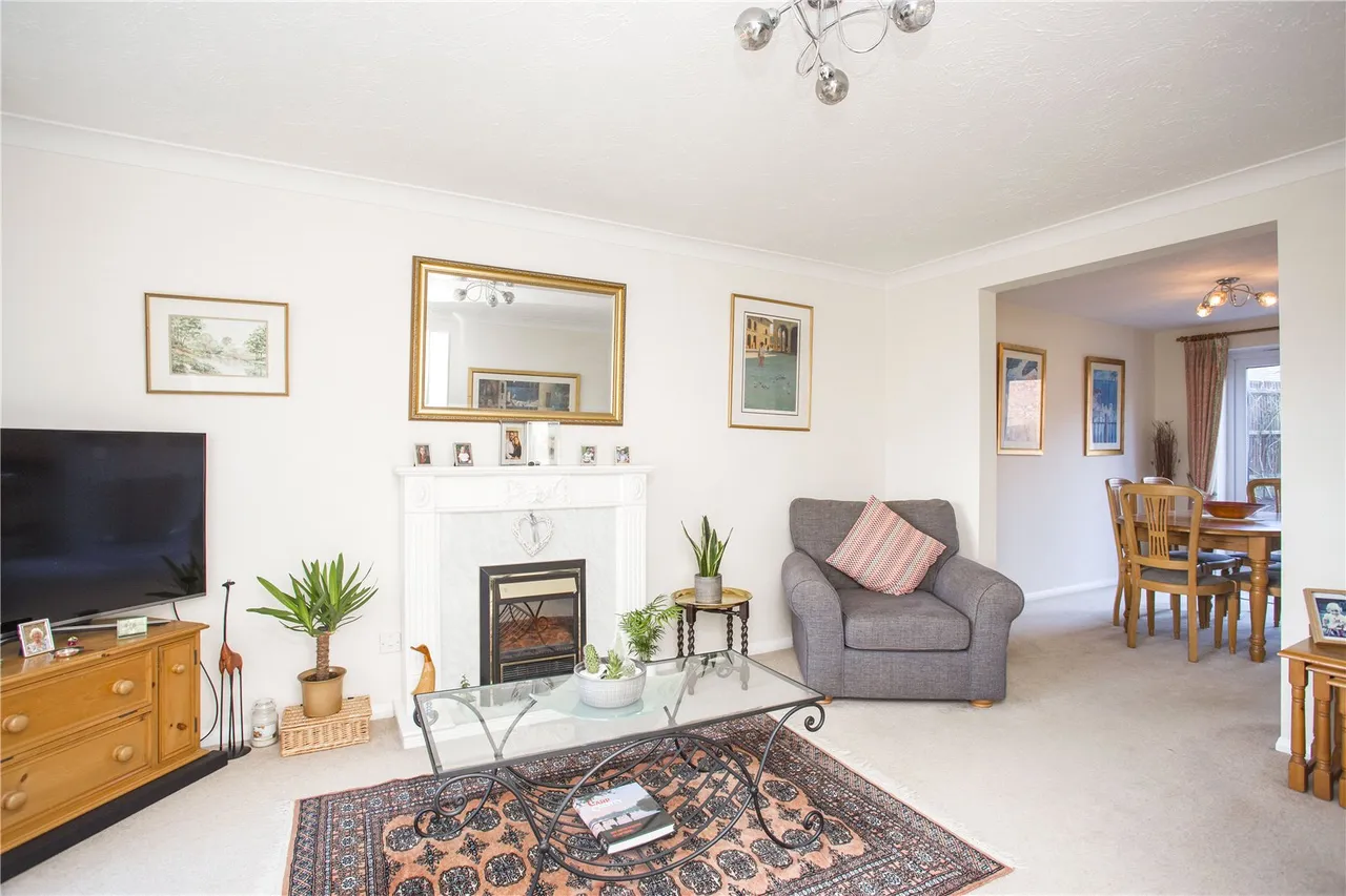 Blackmead, Riverhead, Sevenoaks, Kent, TN13 2QU, photo 2