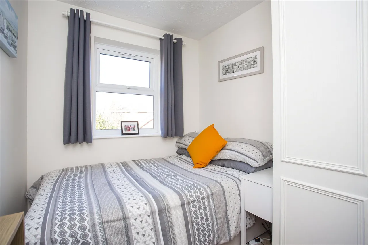 Blackmead, Riverhead, Sevenoaks, Kent, TN13 2QU, photo 11