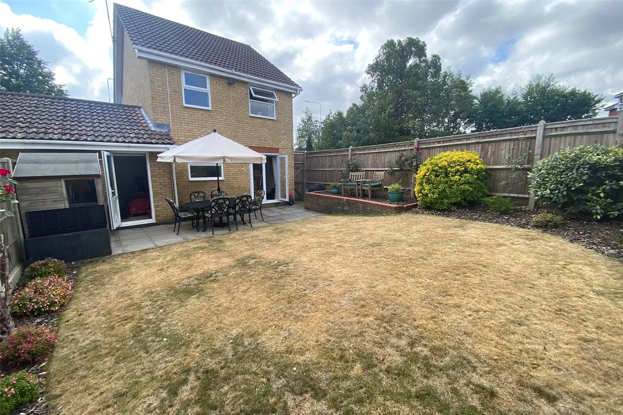 Blackmead, Riverhead, Sevenoaks, Kent, TN13 2QU, photo 16