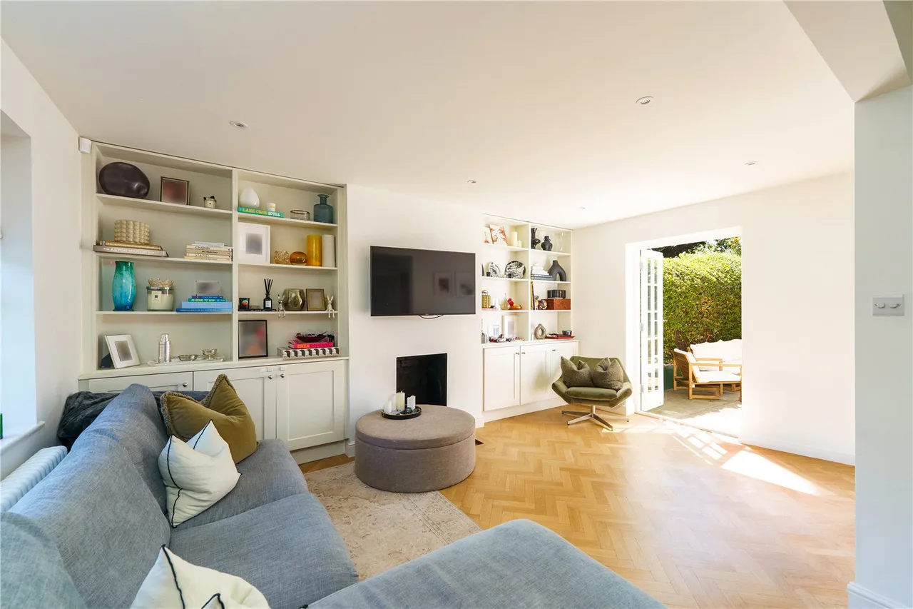 Brooklands Rise, Hampstead Garden Suburb, London, NW11 6DN, photo 2