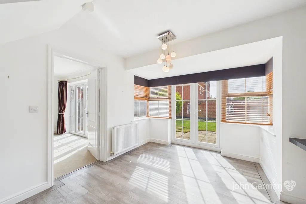 Ferncroft Walk, Chellaston, photo 12