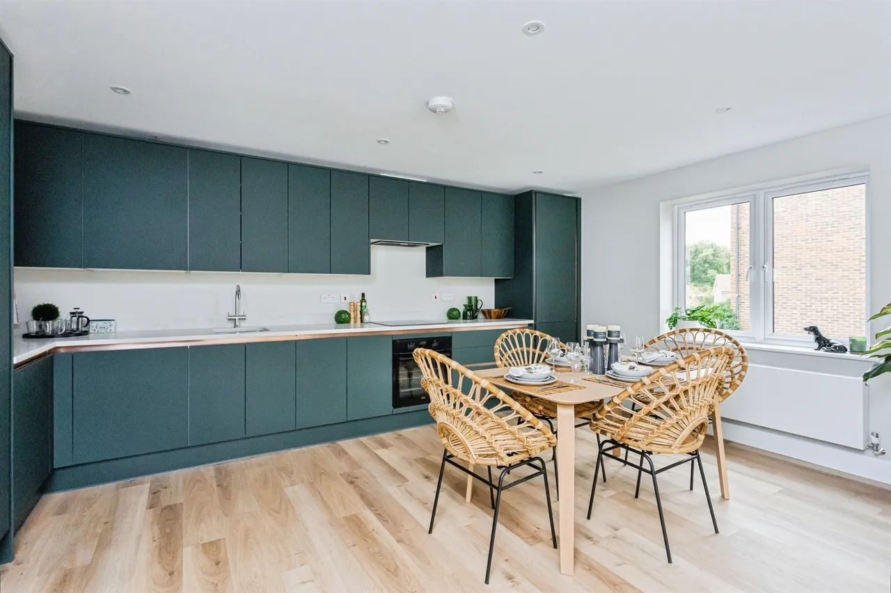Kilnwood Court, Burgess Hill, photo 4
