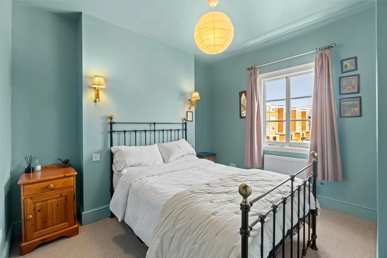 Edward Road, Hampton Hill, TW12 1LH, photo 14