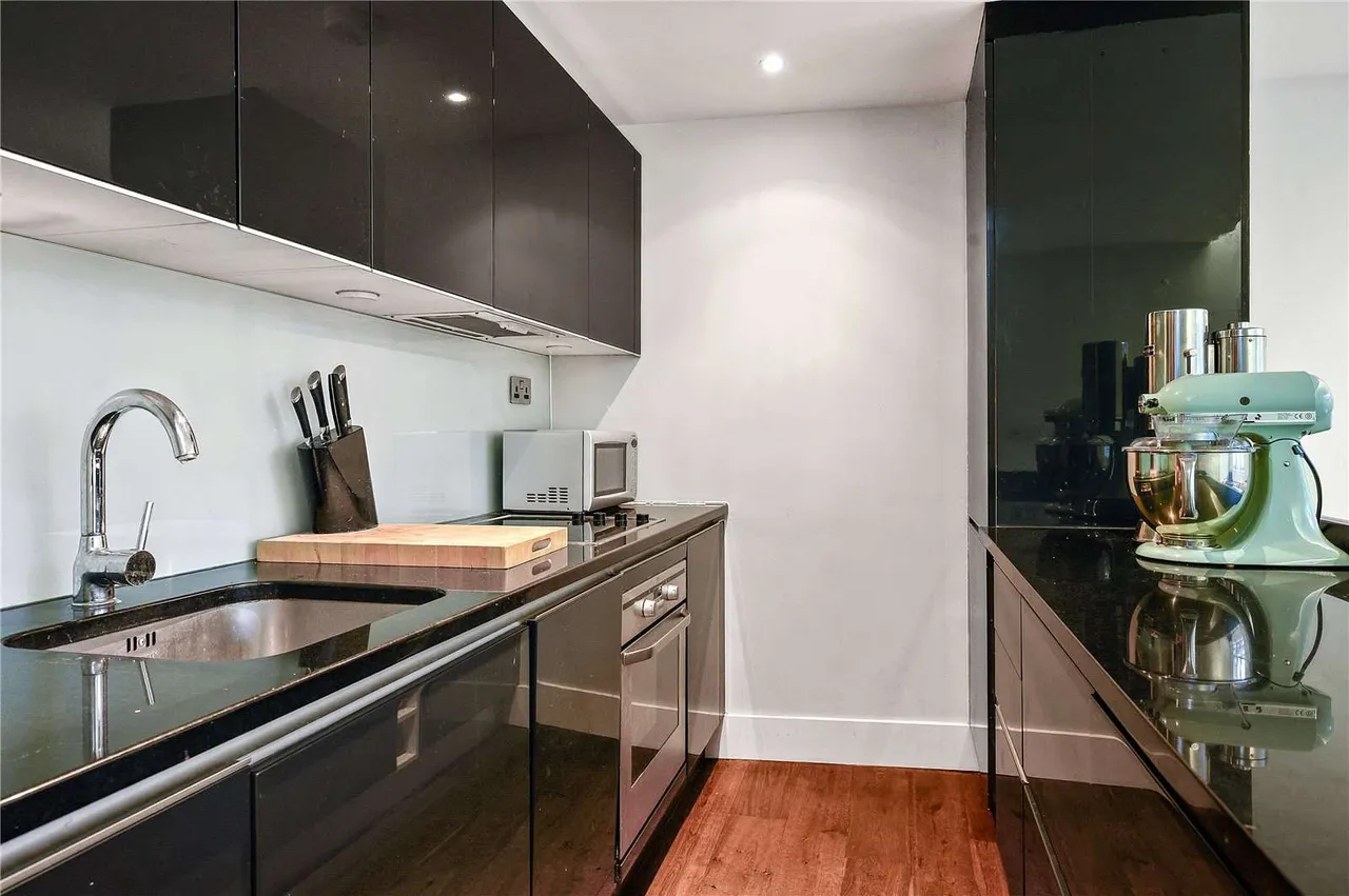 St. John's Place, London, EC1M, photo 8