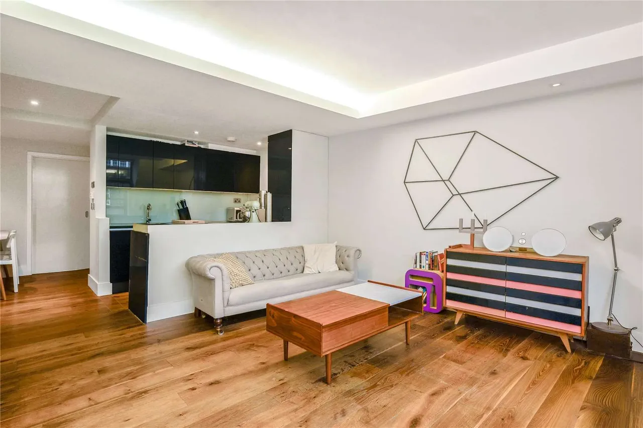 St. John's Place, London, EC1M, photo 10