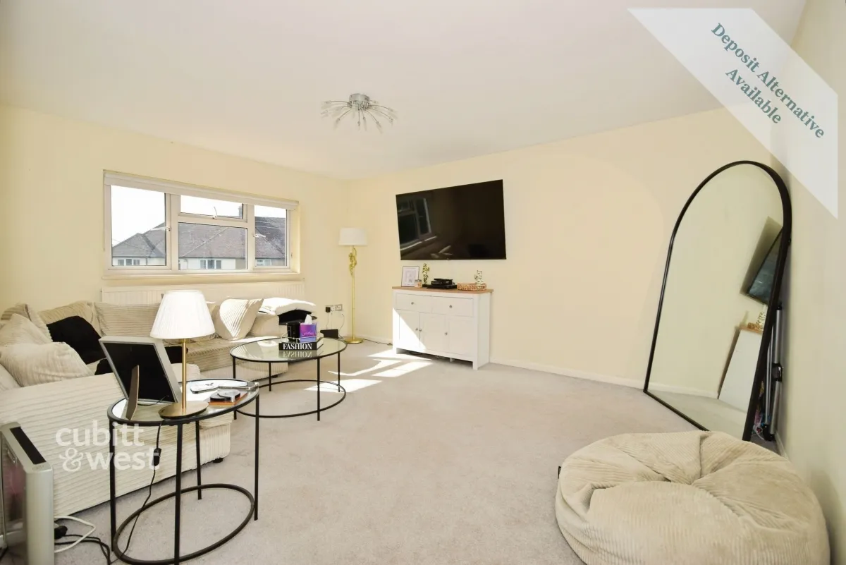 Brookhill Road, Copthorne, RH10, photo 3