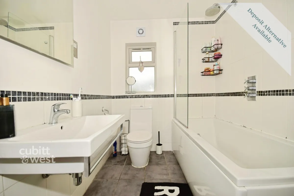 Brookhill Road, Copthorne, RH10, photo 8