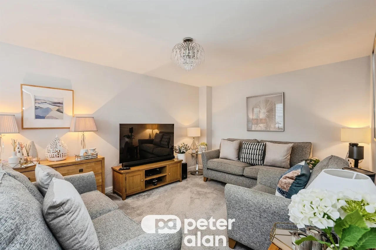 Hooper Way, Neath, SA11, photo 12