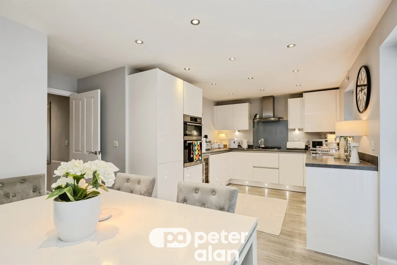 Hooper Way, Neath, SA11, photo 19