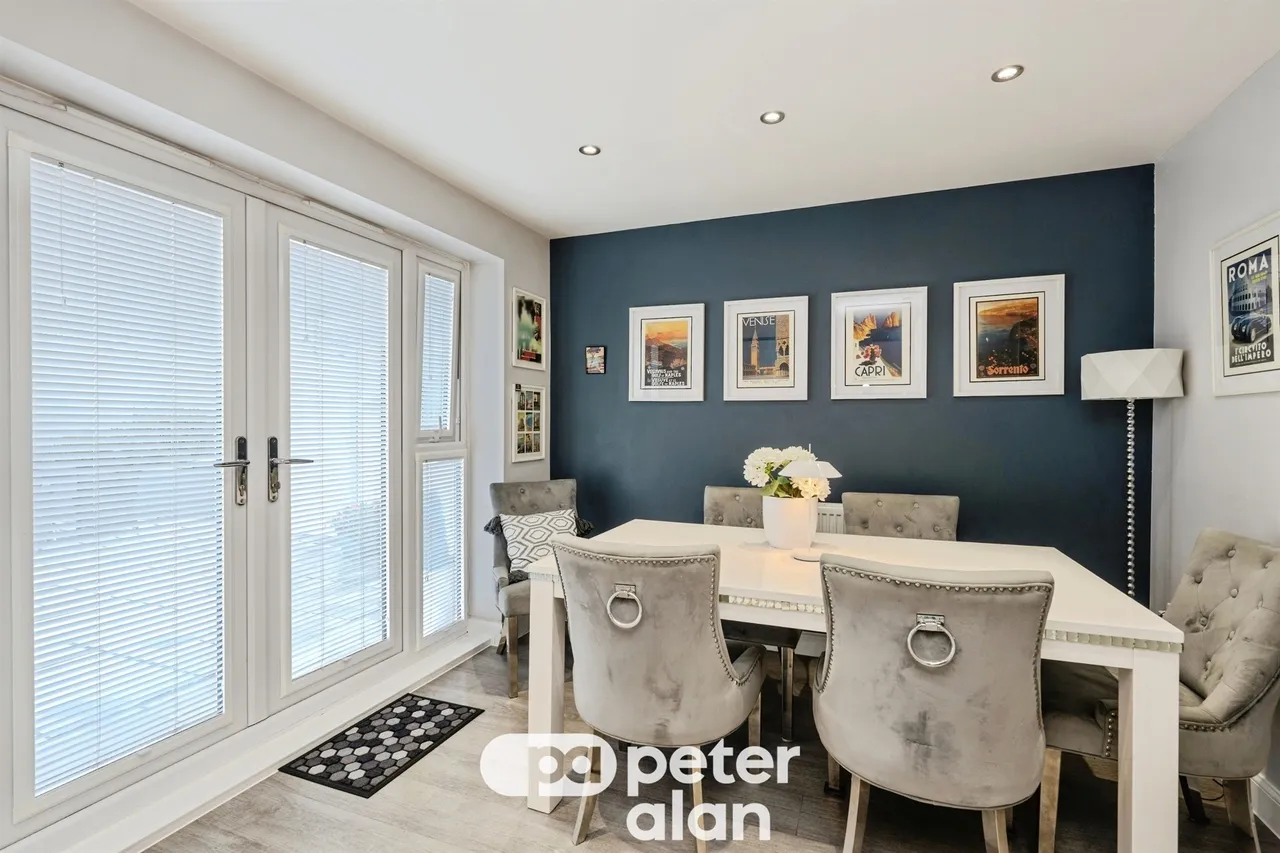 Hooper Way, Neath, SA11, photo 15