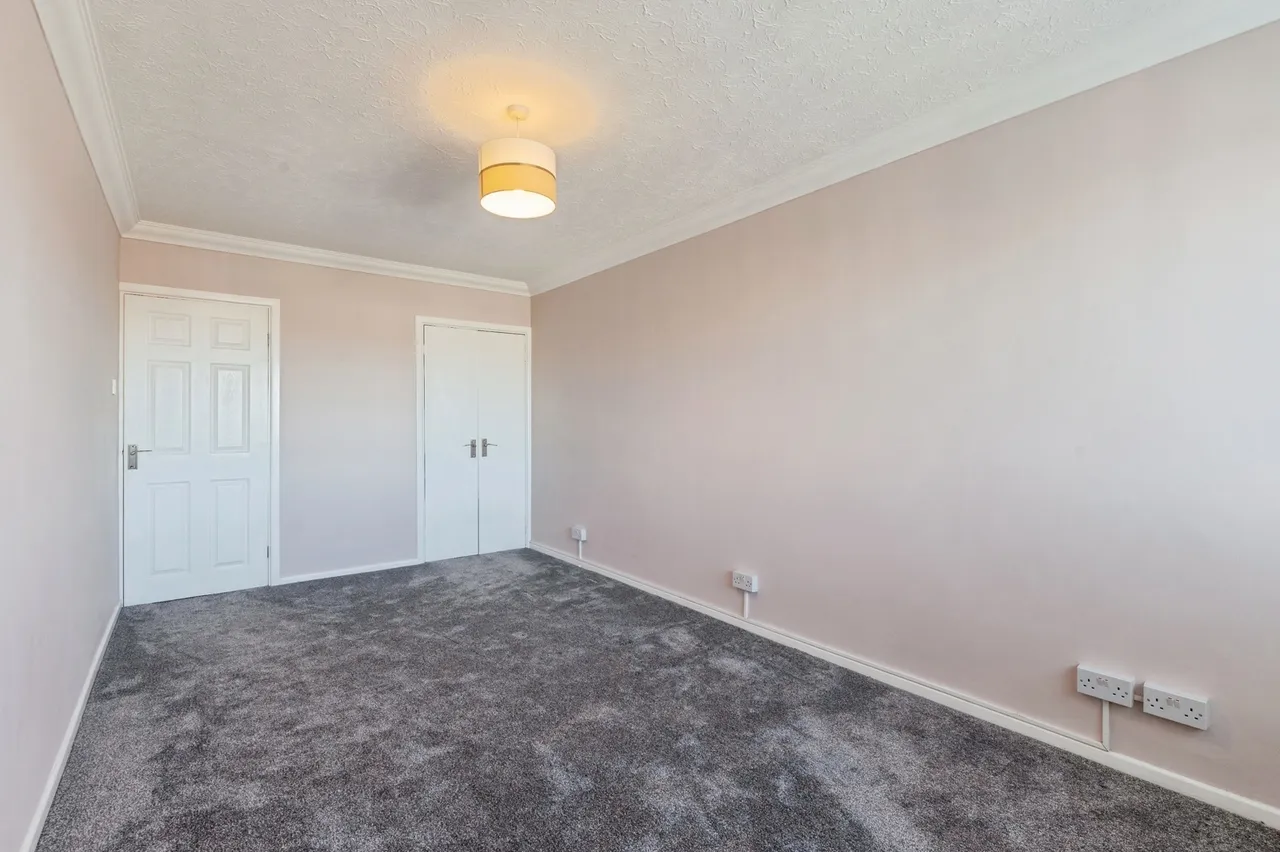 St. Ediths Court, Billericay, CM12, photo 4