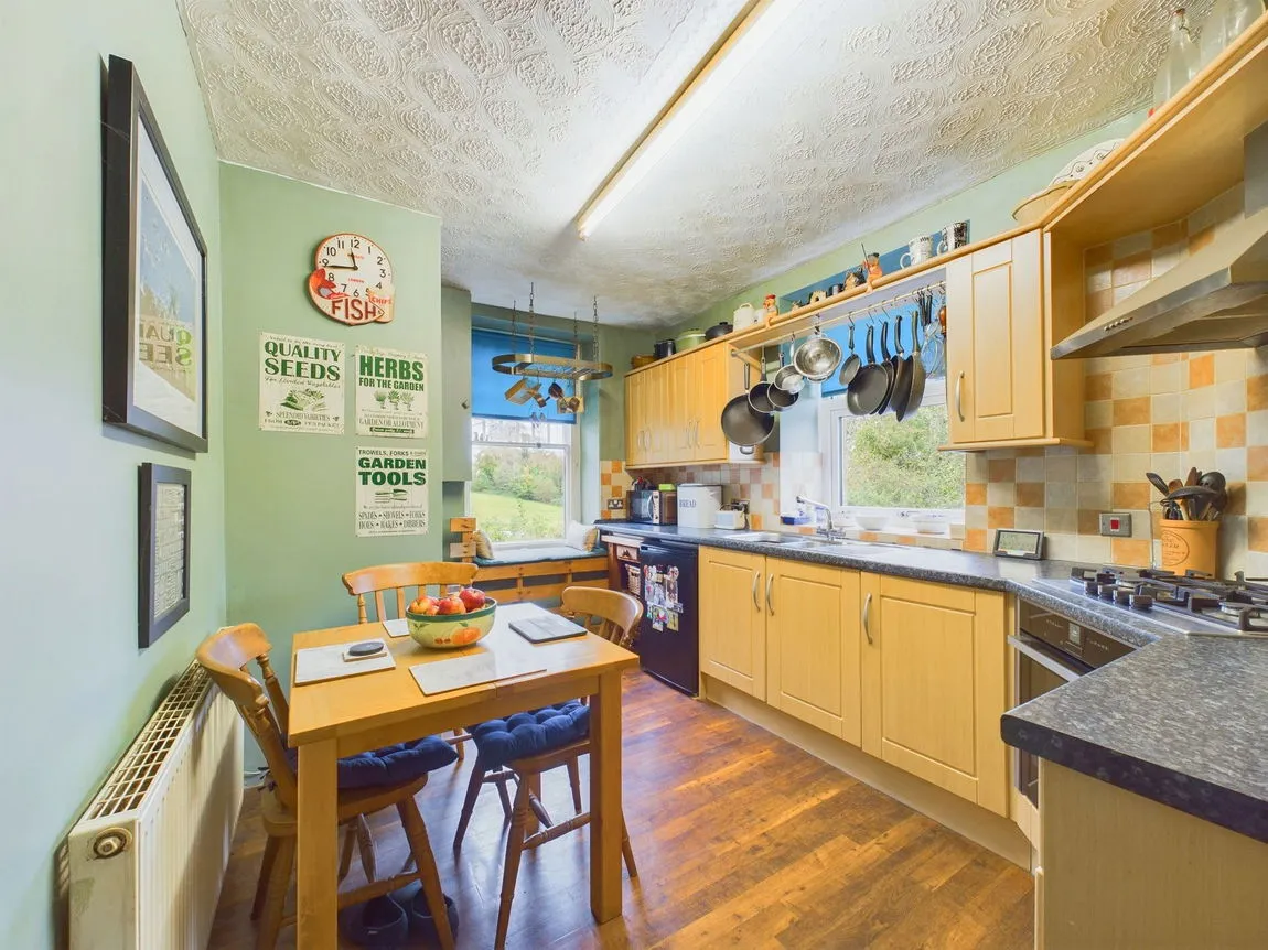 Ffordd Caergybi, Llanfairpwllgwyngyll, Isle of Anglesey, LL61 5YL, photo 7
