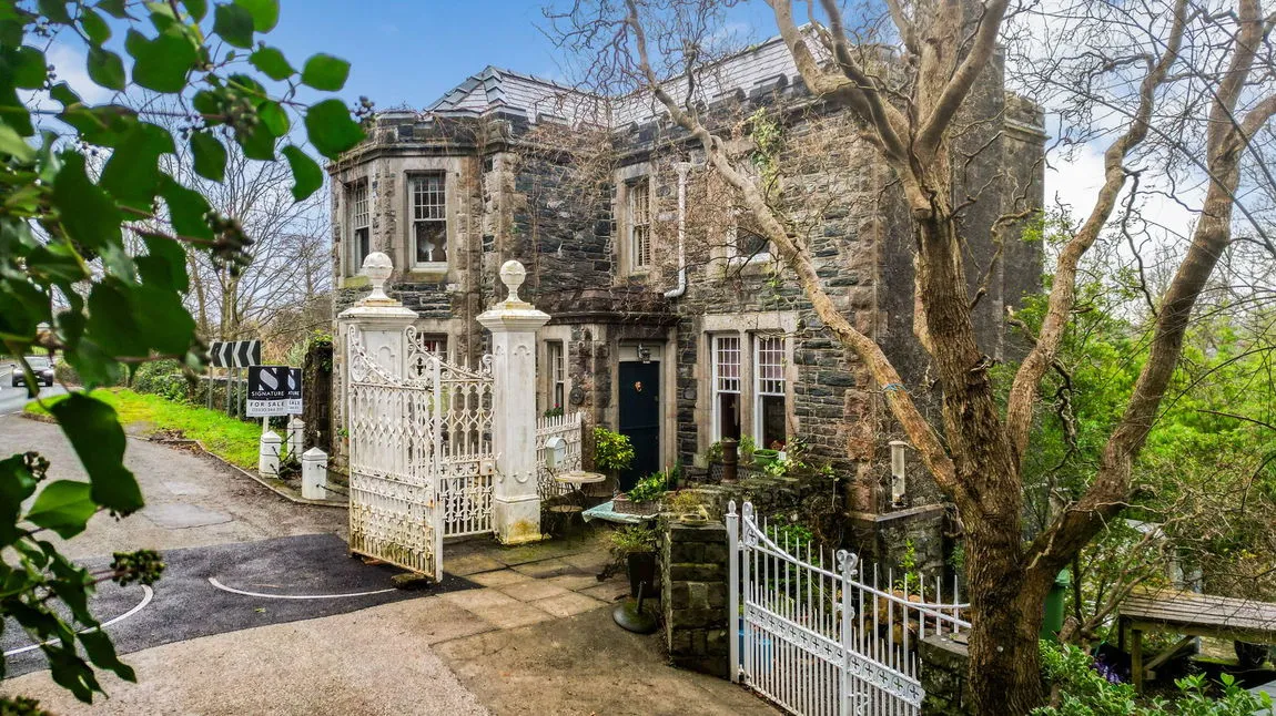 Ffordd Caergybi, Llanfairpwllgwyngyll, Isle of Anglesey, LL61 5YL, photo 24