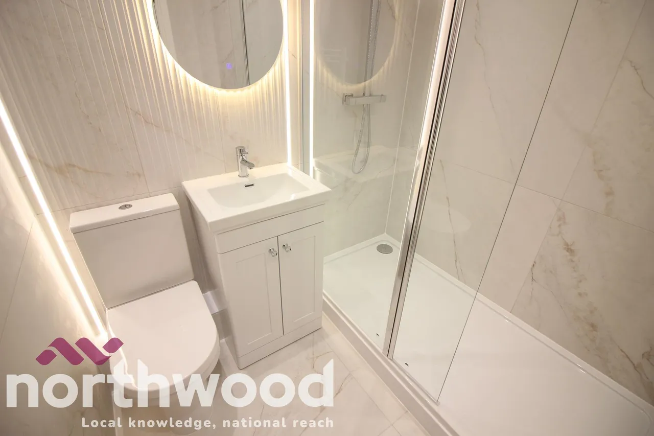 2 bed flat to rent, Leyland Road, Southport, PR9