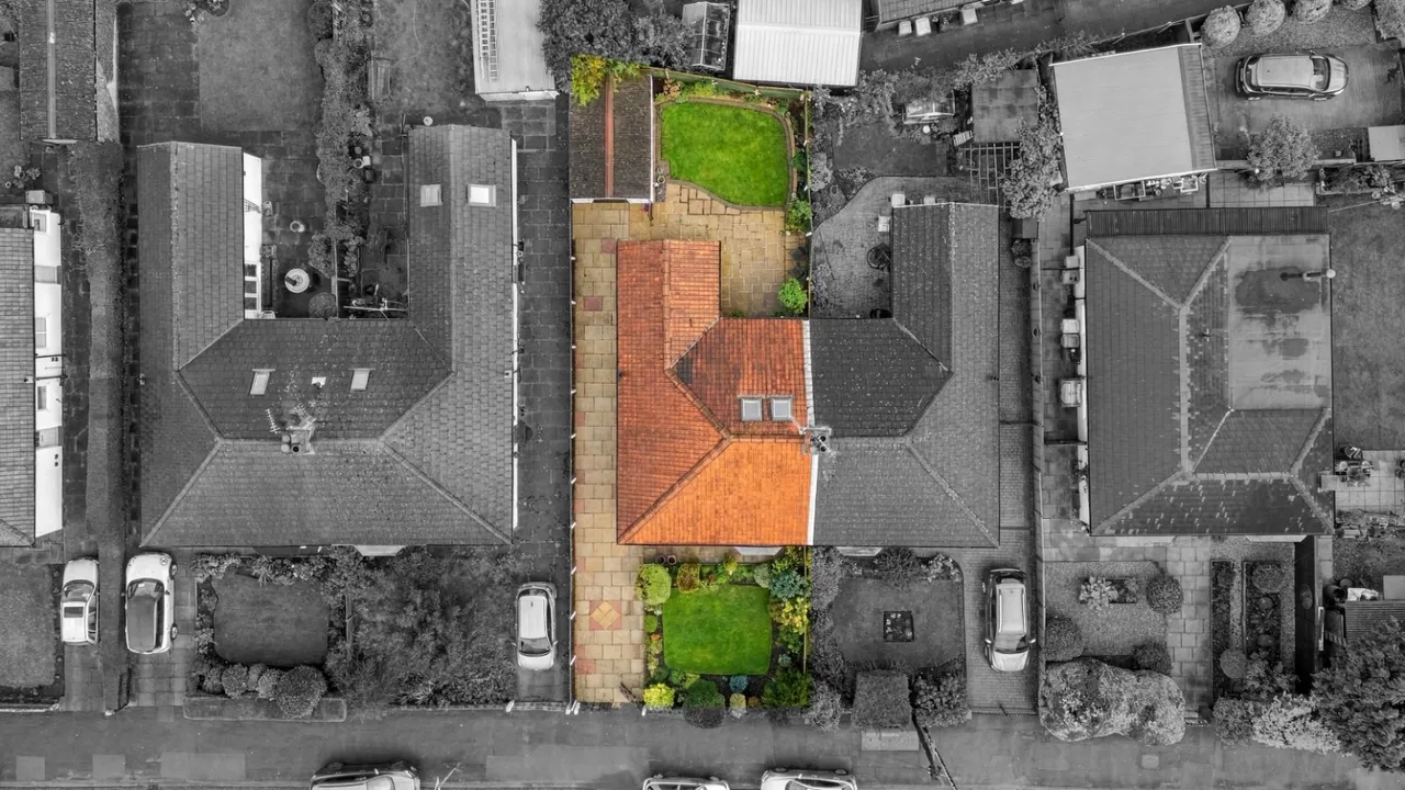 Northenden Road, Sale, M33, photo 19