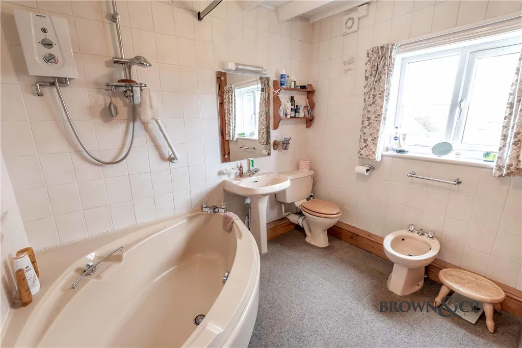 Leverton Road, Sturton-le-steeple, photo 13