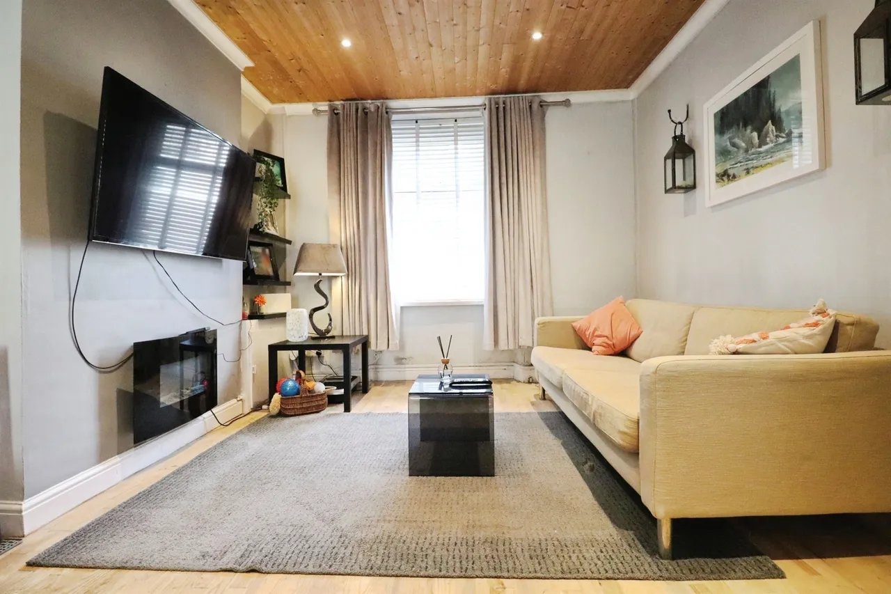 Charlotte Street, Penarth, CF64, photo 3