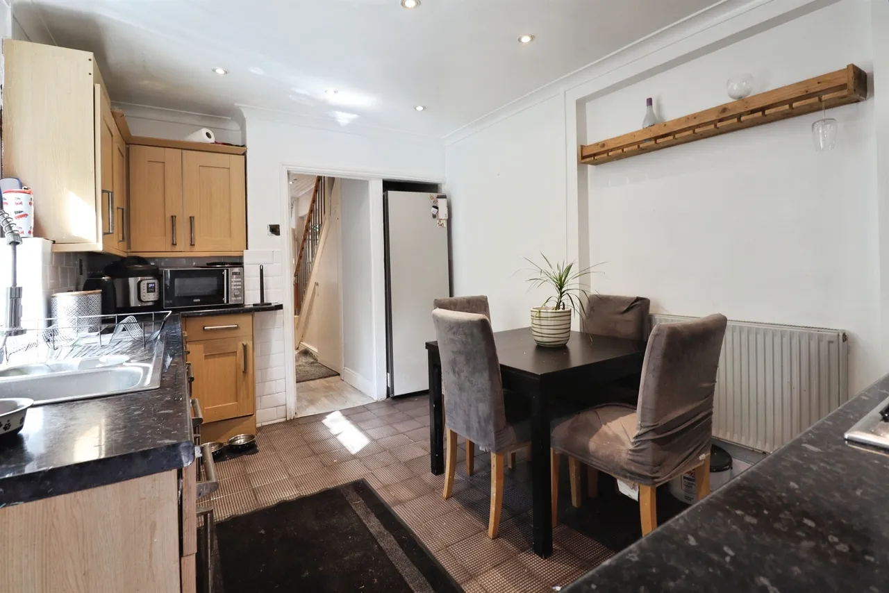 Charlotte Street, Penarth, CF64, photo 8