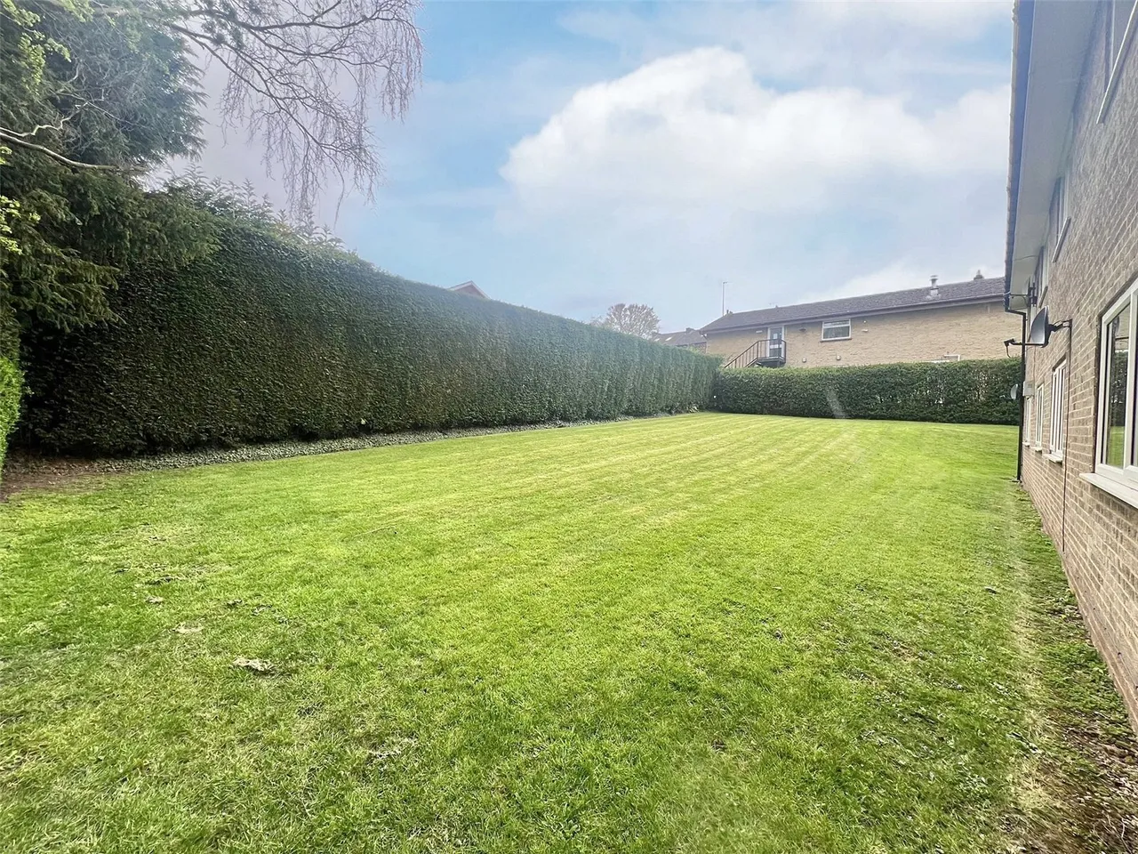 Rotherstoke Close, Rotherham, South Yorkshire, S60, photo 4