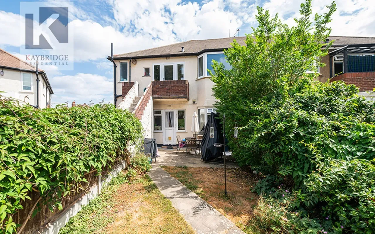 London Road, Cheam, SM3, photo 11