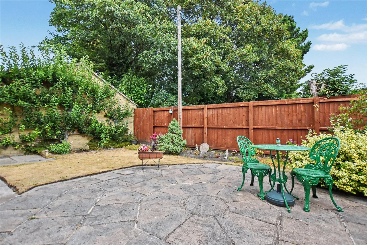 Bradford Road, East Ardsley, WF3, photo 22