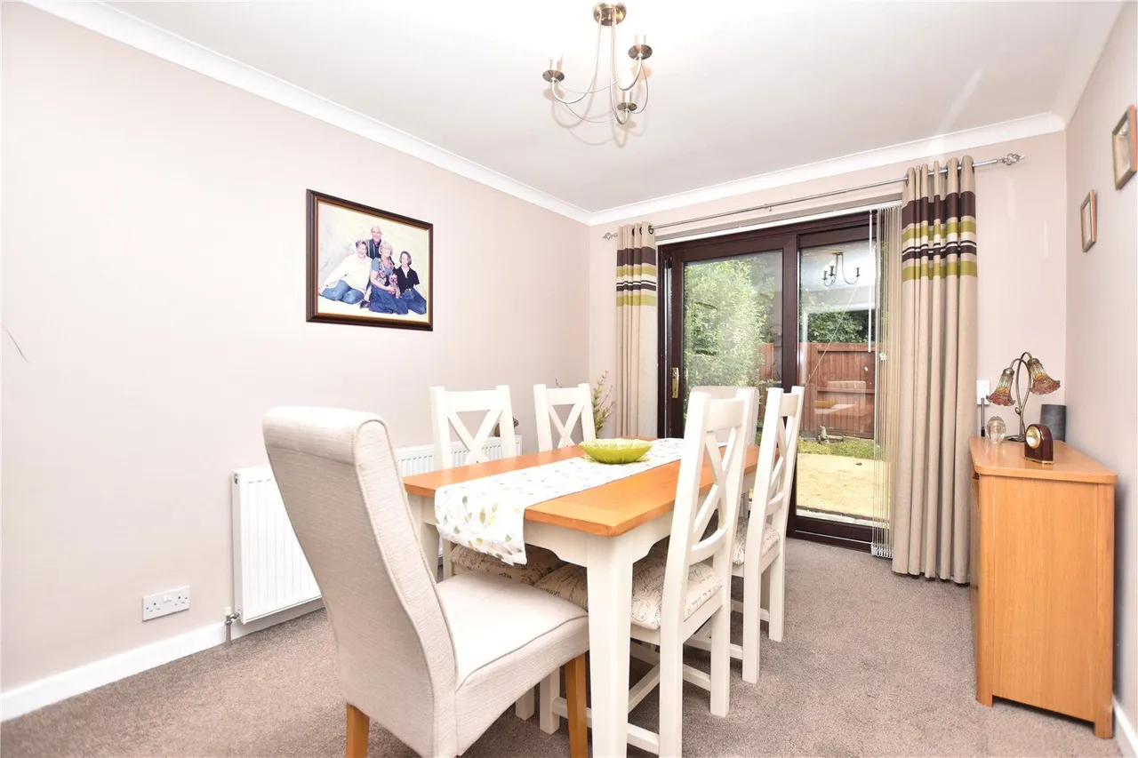 Bradford Road, East Ardsley, WF3, photo 4