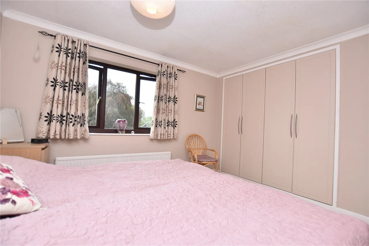 Bradford Road, East Ardsley, WF3, photo 15