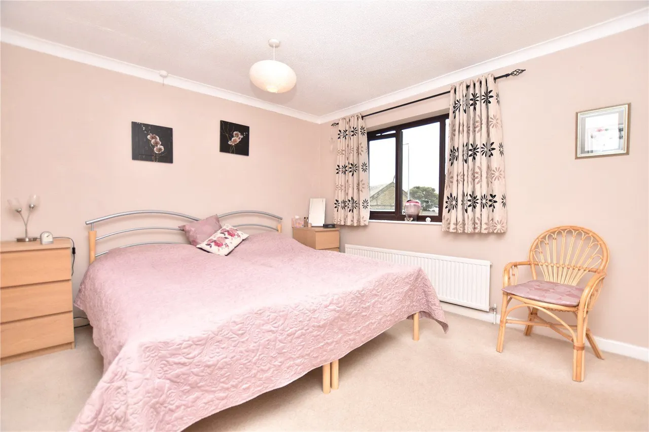 Bradford Road, East Ardsley, WF3, photo 5