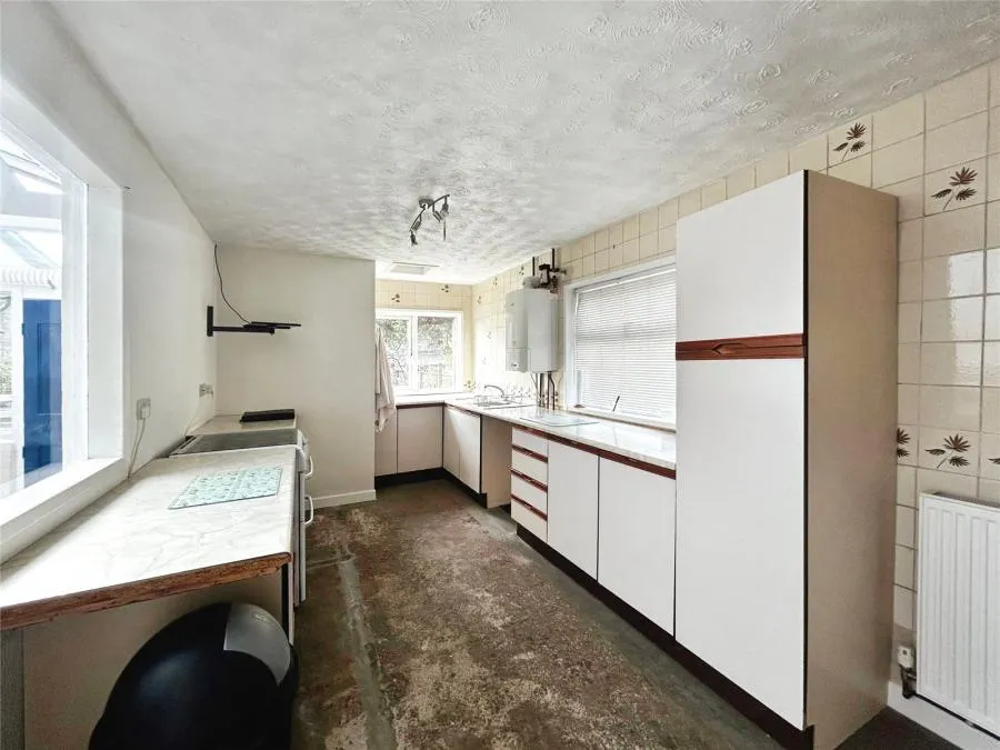 Yarborough Road, East Cowes, PO32, photo 6
