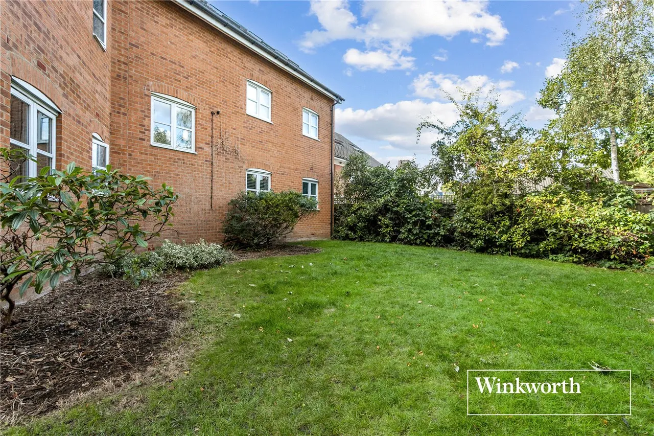 Constable Close, Friern Barnet, N11, photo 11