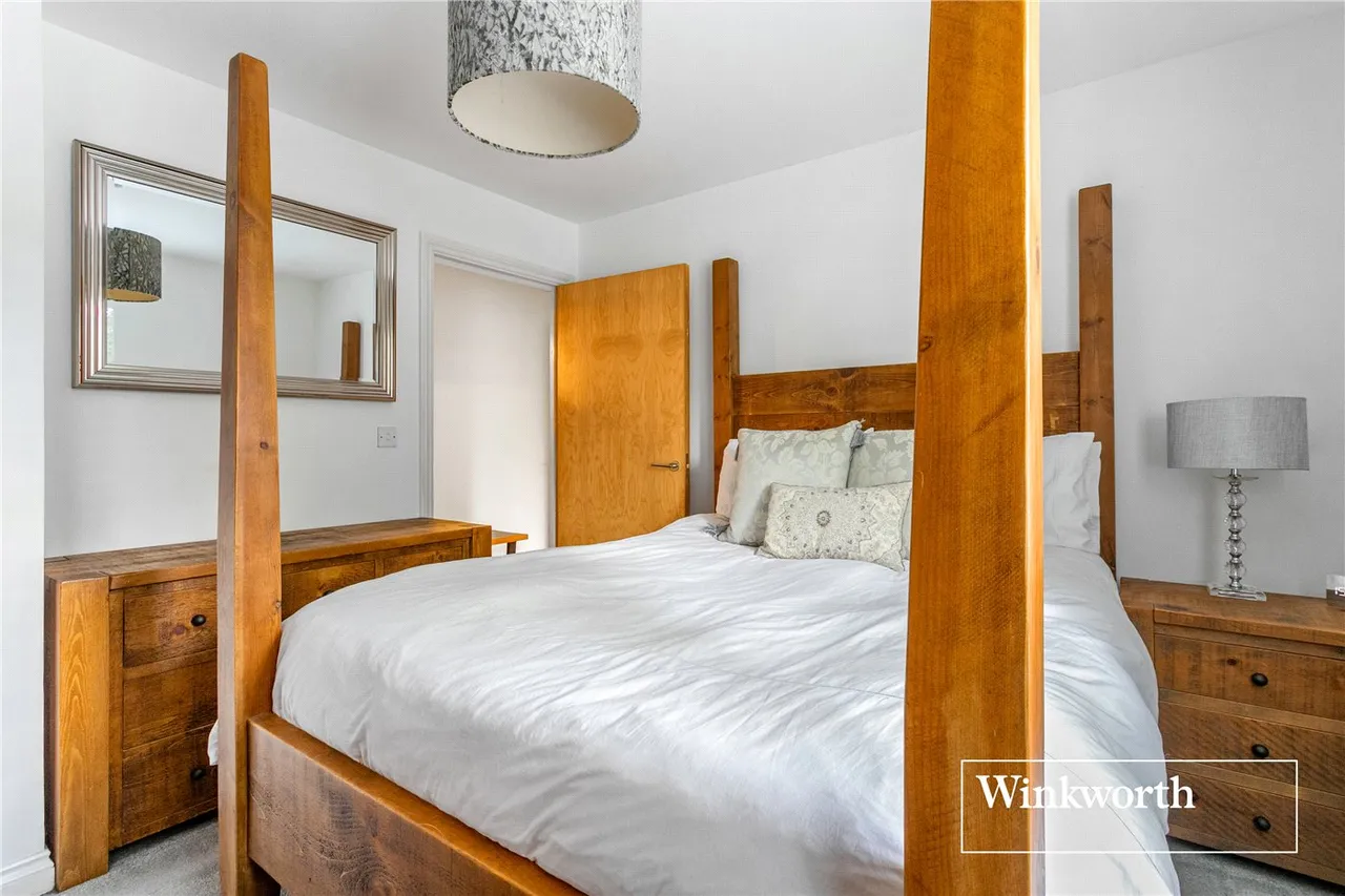 Constable Close, Friern Barnet, N11, photo 13