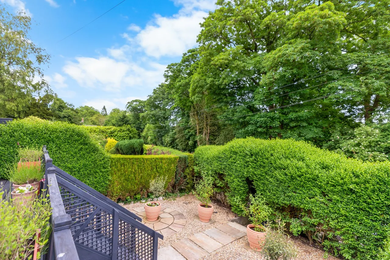 Fence End Avenue, Thornton in Craven, BD23, photo 26